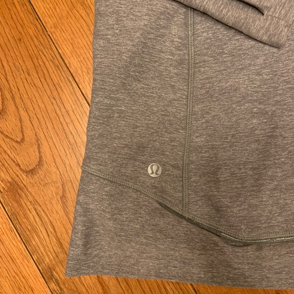 Lululemon Think Fast Pullover - Picture 7 of 7
